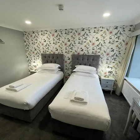 Hackness Grange Hotel *